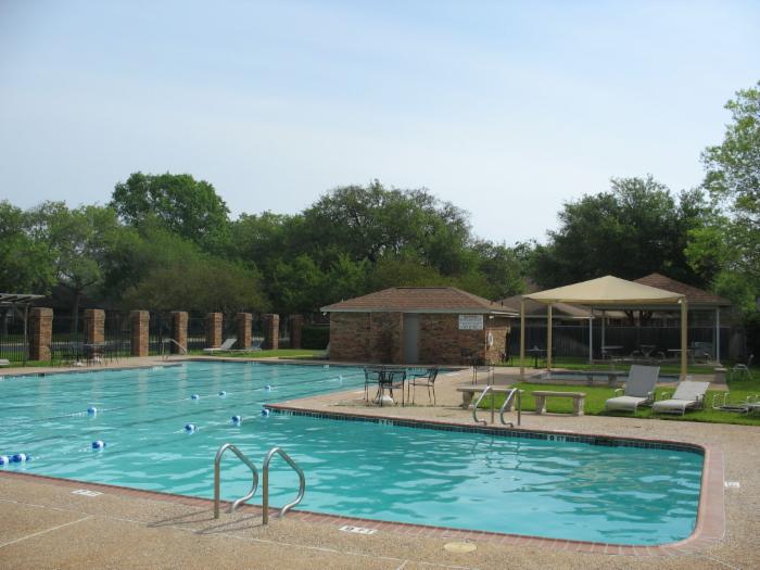 Western Oaks Swimming Pool